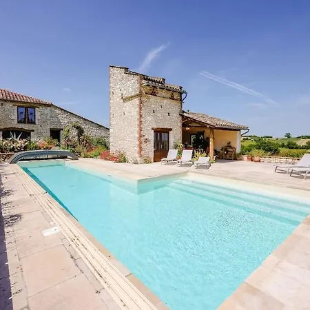 Maison Les 3 Moineaux - Piscine 別荘 *