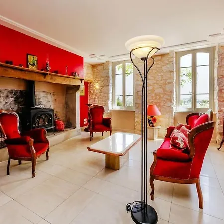 Maison Les 3 Moineaux - Piscine 別荘 *